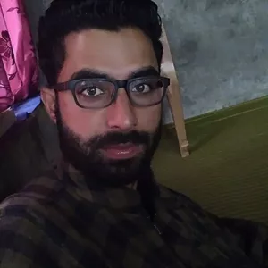 Umar Farooq - Mechanical engineering tutor - false