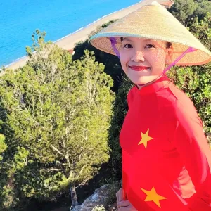 Khanh Hoa - Prof de guitare - Leucate