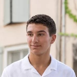 Hugo - professeur de mathématiques - Vallauris