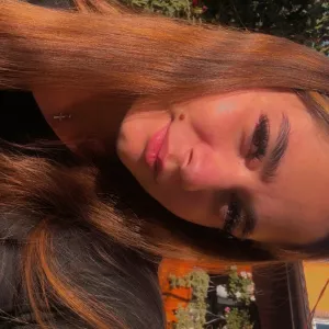 Denisa - Profesor de biologie - București