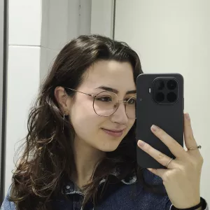 Letícia - Professor de Matemática - São Leopoldo