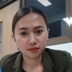 Yuli - Guru kosa kata - bahasa inggris - Yogyakarta