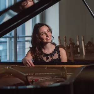 Evelyn - Klavierlehrerin - Wien