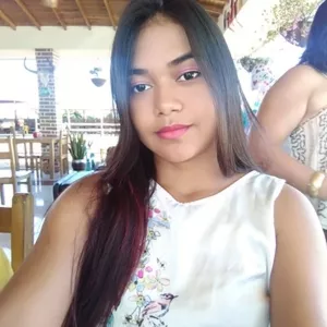 Laura - Profe de filosofía - La Apartada