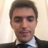 Íñigo - profesor de estudios tributarios - Madrid