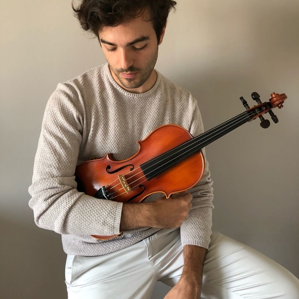 Violinista profesional graduado superior en interpretación (clases todas las edades y niveles)