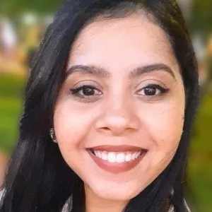 Mariana - Professor de matemática - Parque das Nacoes