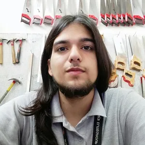 Hector Ignacio - Profesor de mecánica del automóvil - Santiago