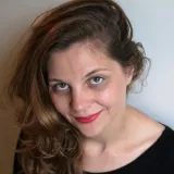 Emily - Prof de théâtre - Paris