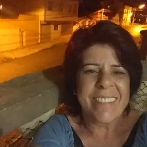 Cláudia - Professor de História da Filosofia - Centro