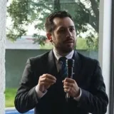 Roberto - Profesor de derecho administrativo - 