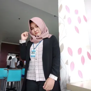Noor - Guru bimbingan sekolah - Surakarta
