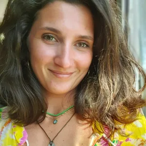 Agathe - Prof de droit - Pau