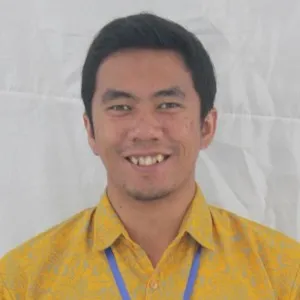 Vicorio - Guru bahasa inggris - Surabaya