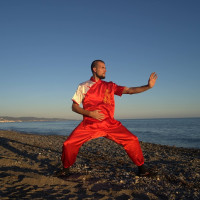 Hola soy el Sensei Córdoba instructor en artes marciales tradicionales, defensa personal y deportes de contacto en combate,te puedo preparar física y mentalmente para entrenos rutinarios y de competic
