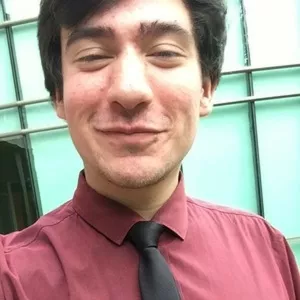 Salvador - Profesor de biología - San Clemente