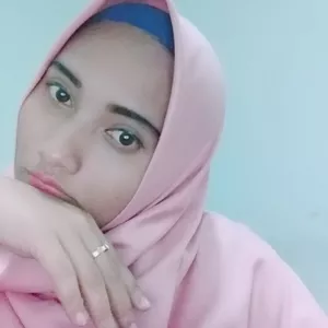 Chindy - Guru bahasa inggris - Tangerang Selatan