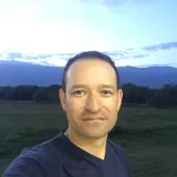 Ektor - profesor de ingeniería civil - Pereira