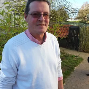 Eric - Prof de maths - Lasne