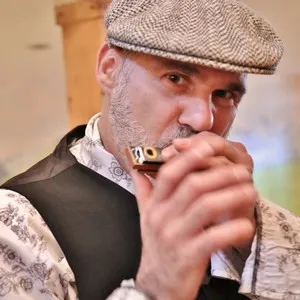 Franck - Prof d'harmonica - Gorges du Tarn Causses