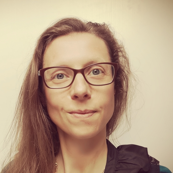 Isabelle - Prof d'éducation musicale - Paris 20e