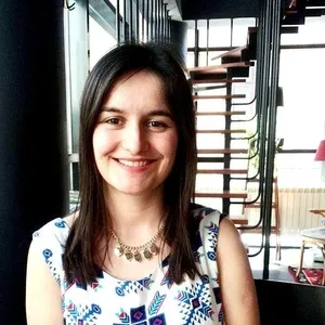 NIKOLINA - İngilizce öğretmeni - İstanbul