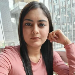 Vaishali - Python tutor - Regina