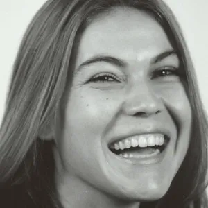 Sabrina - Prof de photographie - Olonzac