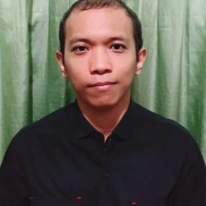 Iki Wahyu - Guru gitar - Bekasi