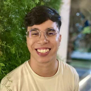 Jonas - Professor de português - Rio de Janeiro