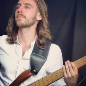 Lautaro - Lehrkraft für Bass - Berlin