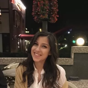 Selin - İngilizce öğretmeni - 