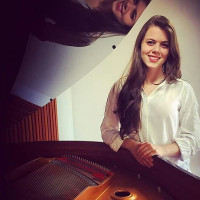Pianista graduada em licenciatura em Música oferece aulas de Piano e Teclado (presenciais e online)