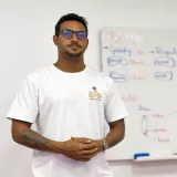 Gustavo - Professor de surfe - Santos