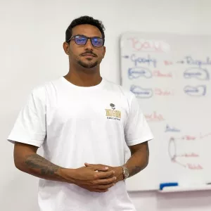 Gustavo - Professor de surfe - Santos