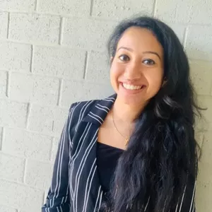 Liya - Computer basics teacher - Kitchener