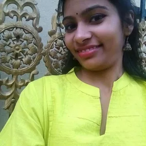 Akshita - Geography tutor - New Delhi