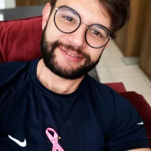 CARLOS - Professor de Gramática - Tramandaí