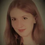 Anna - Polish Tutor - Mermaid Beach