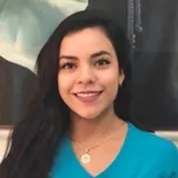 Mitzy - Profesor de microbiología - Chihuahua