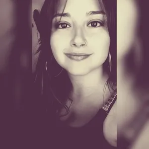 Yohana - Profesor de diseño gráfico - Valparaíso