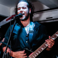 Electric guitar, guitar and ukulele teacher with a background in music. Classes taught in Brasília-DF or Web