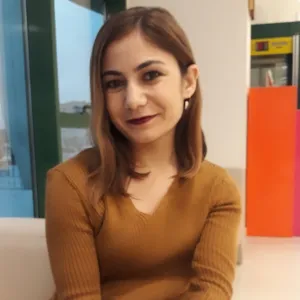 Hanife - Okul derslerine destek öğretmeni - İstanbul