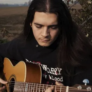 Davide - Insegnante di chitarra - San Pietro in Casale