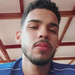 Victor - Prof de explicações - Medianeira