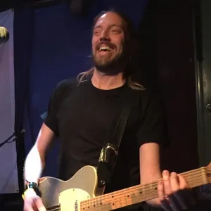 Andrew - Guitar tutor - Maylands