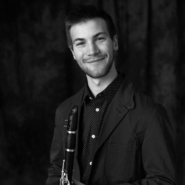 Professeur de clarinette à Bruxelles (diplômé de l'IMEP avec un Master Didactique).