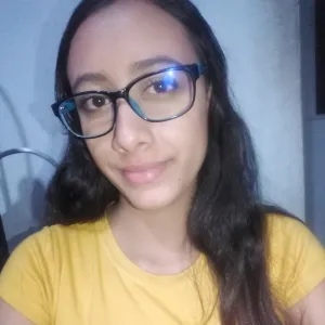 Laura - Profesor de matemática - Girardota
