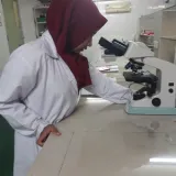 Sri - Guru farmasi - Malang