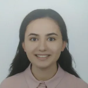 Nisa - Matematik öğretmeni - İstanbul